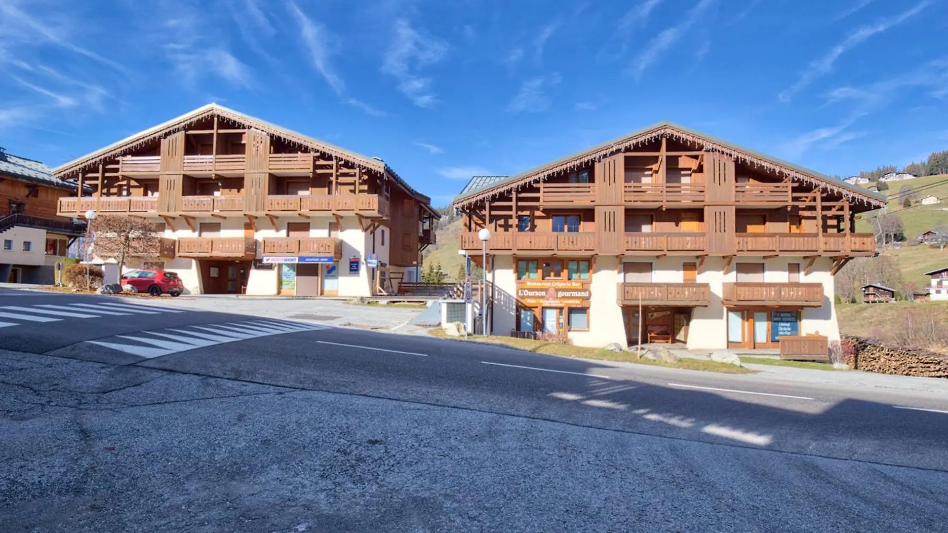 Appartement Charme Pieds Des Pistes Avec Terrasse Et Wifi Inclus - Fr-1-505-197 Notre-Dame-de-Bellecombe 0*,  Frankrijk