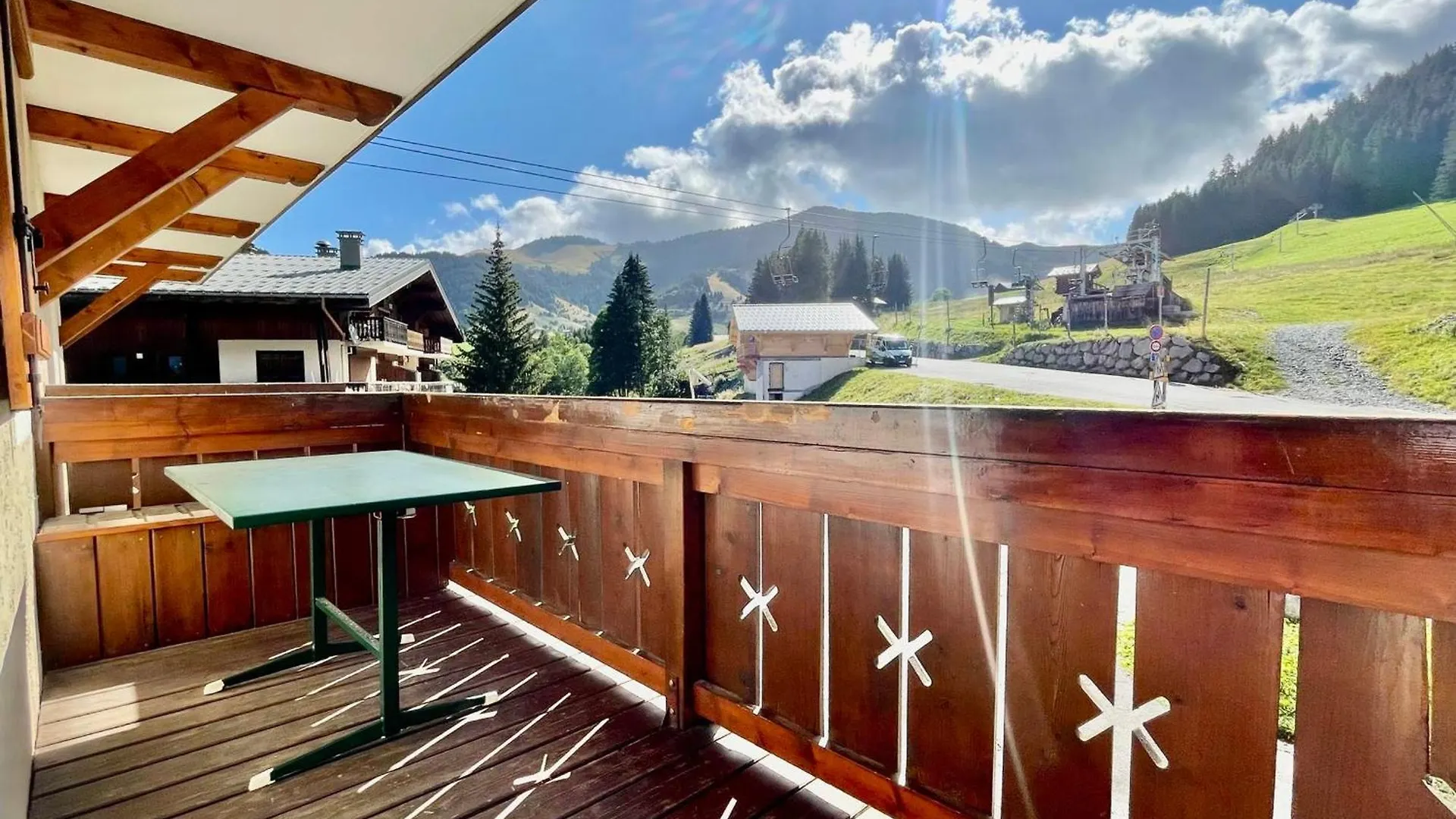 Appartement Charme Pieds Des Pistes Avec Terrasse Et Wifi Inclus - Fr-1-505-197 Notre-Dame-de-Bellecombe Frankrijk